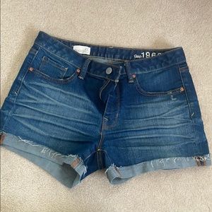 GAP jean shorts size 27